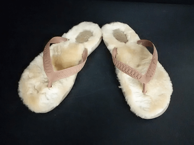 UGG(アグ)サンダル