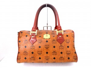 MCM(エムシーエム)のハンドバッグ