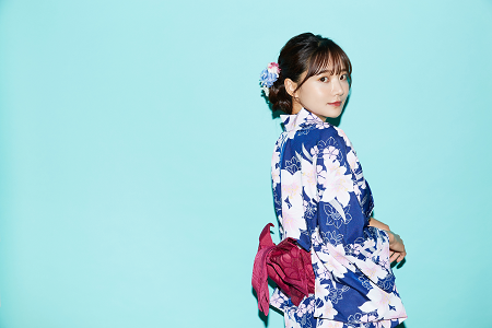 浴衣姿の女性